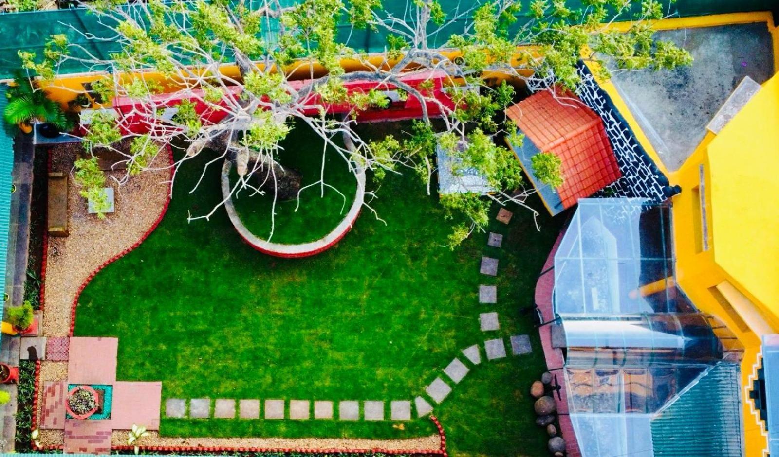 Hotel La Courtyard Pondicherry Exterior foto