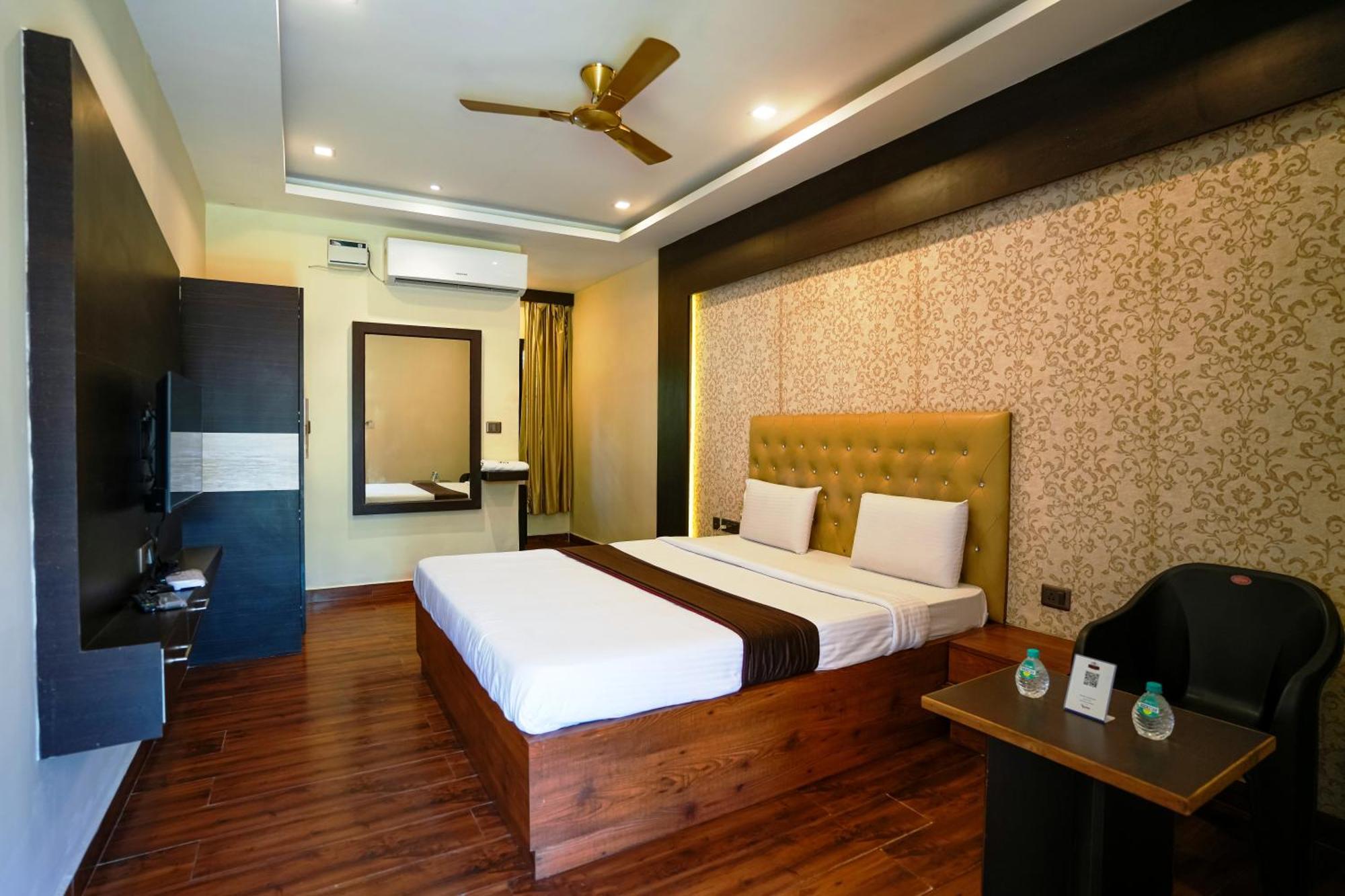 Hotel La Courtyard Pondicherry Exterior foto